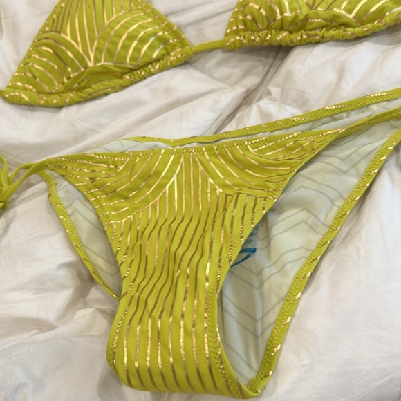 Charlie by Matthew Zink Two Piece Yellow Bikini Set Size Large - Picture 2 of 8